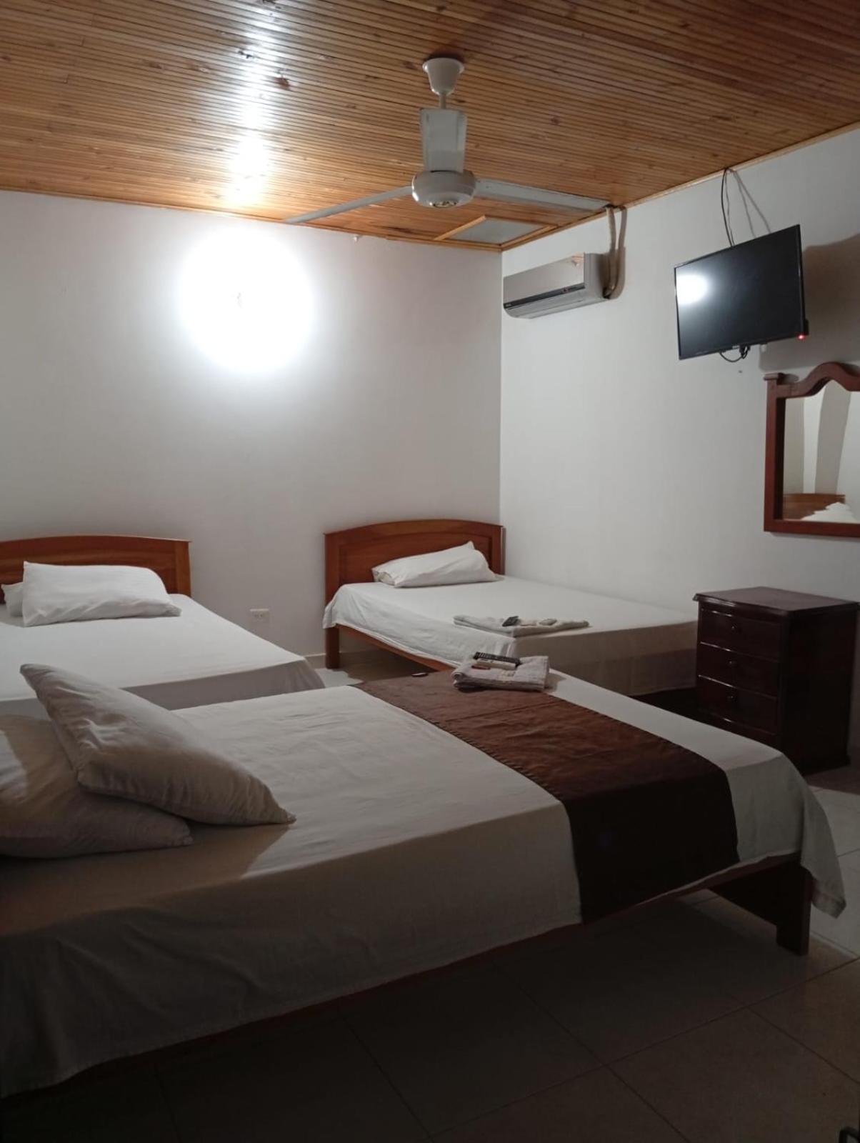 Hotel Kerana Moon Puerto Boyaca ภายนอก รูปภาพ